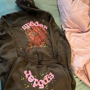 Brown Sp5der hoodie and pants